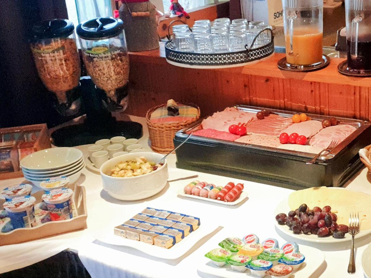 Pension Zum Krug, Messe Muenchen Hergolding 外观 照片