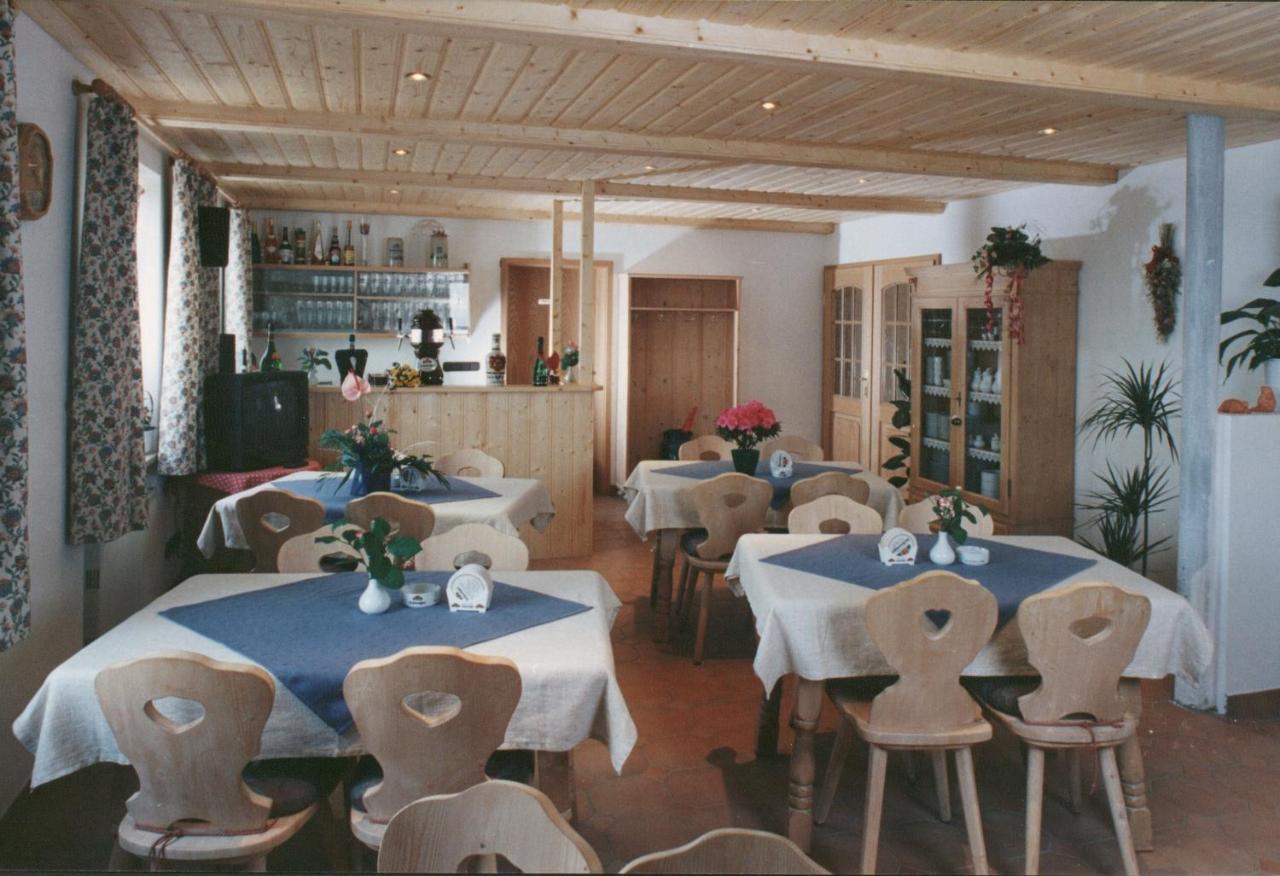 Pension Zum Krug, Messe Muenchen Hergolding 外观 照片